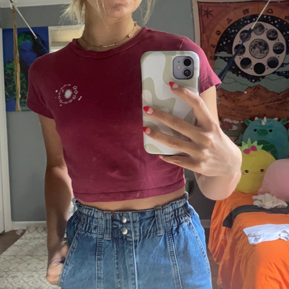 Cropped celestial tee!